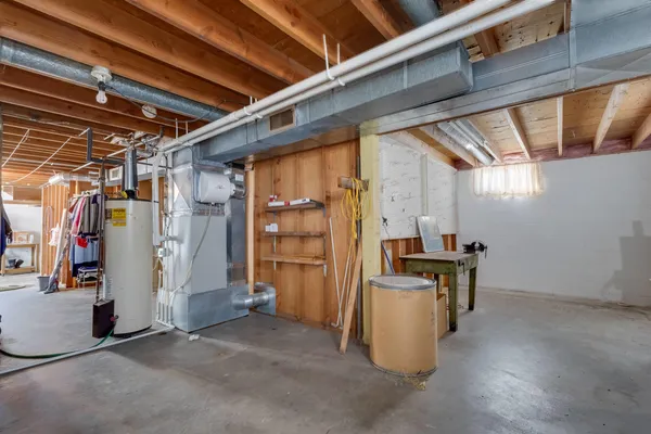 $225,000 | 609 West Le Claire Road, Eldridge, IA 52748