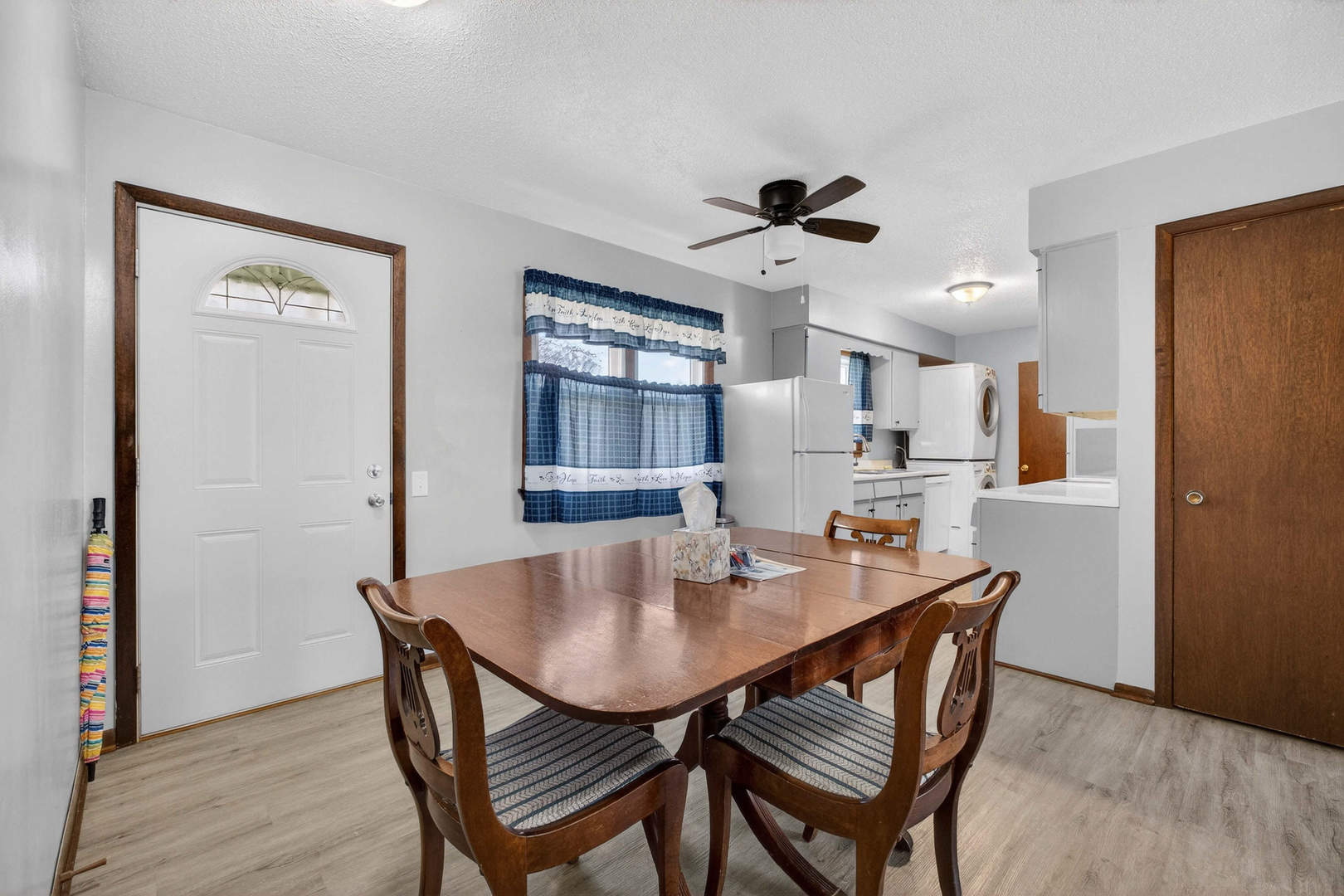 609 West Le Claire Road Eldridge, IA 52748 - Photo 6 of 25