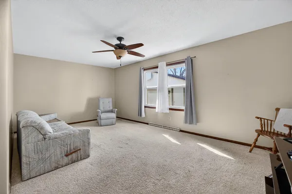 $225,000 | 609 West Le Claire Road, Eldridge, IA 52748