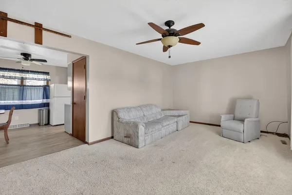 $225,000 | 609 West Le Claire Road, Eldridge, IA 52748