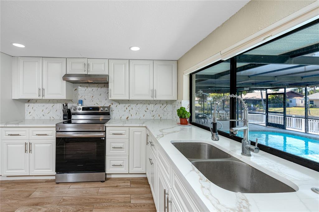 9903 San Mateo Way Port Richey, FL 34668 - Photo 14 of 54