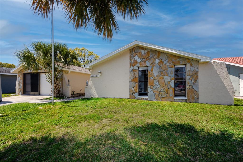 9903 San Mateo Way Port Richey, FL 34668 - Photo 4 of 54