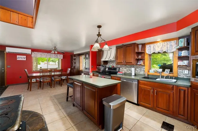 $389,900 | 6895 Hughes Road East, Marshall, NY 13328