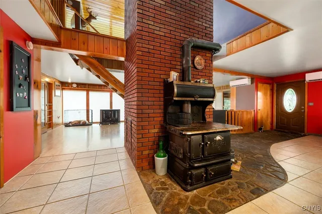 $389,900 | 6895 Hughes Road East, Marshall, NY 13328