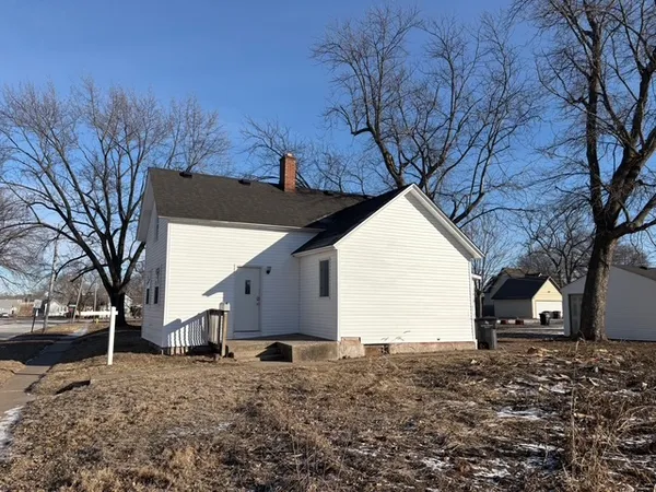 $80,000 | 819 5th Street, Rock Island, IL 61201