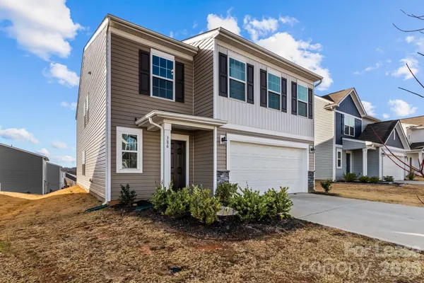 $2,300 | 386 Hollingswood Drive, Statesville, NC 28625