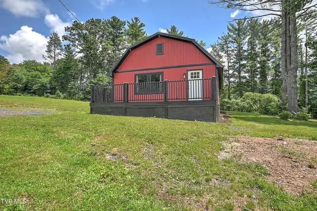 $240,000 | 468 Sokassa Road, Newland, NC 28657