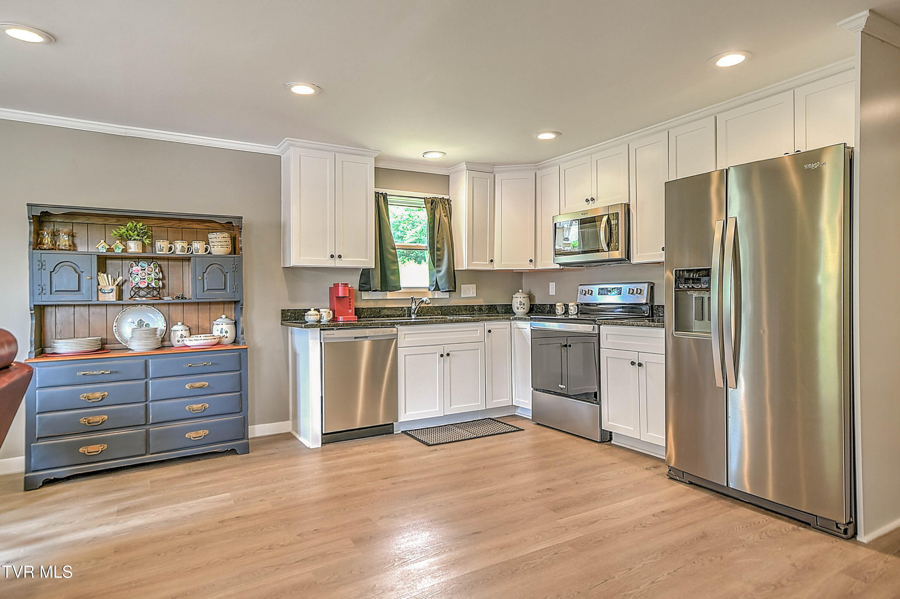 468 Sokassa Road Newland, NC 28657 - Photo 4 of 55 390 Sokassa #2 TN-18