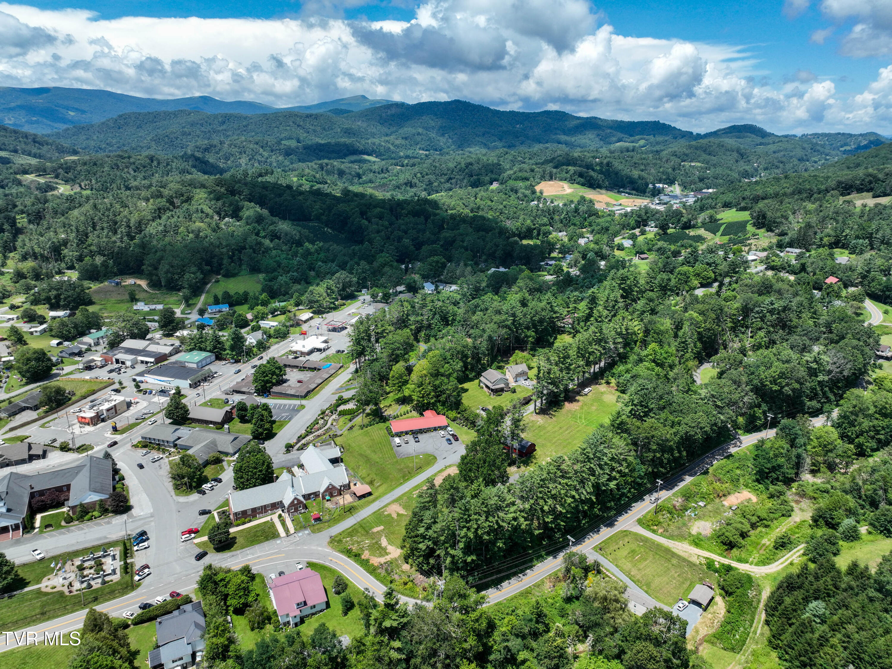 468 Sokassa Road Newland, NC 28657 - Photo 46 of 55 390 Sokassa Drone NICKENS-23