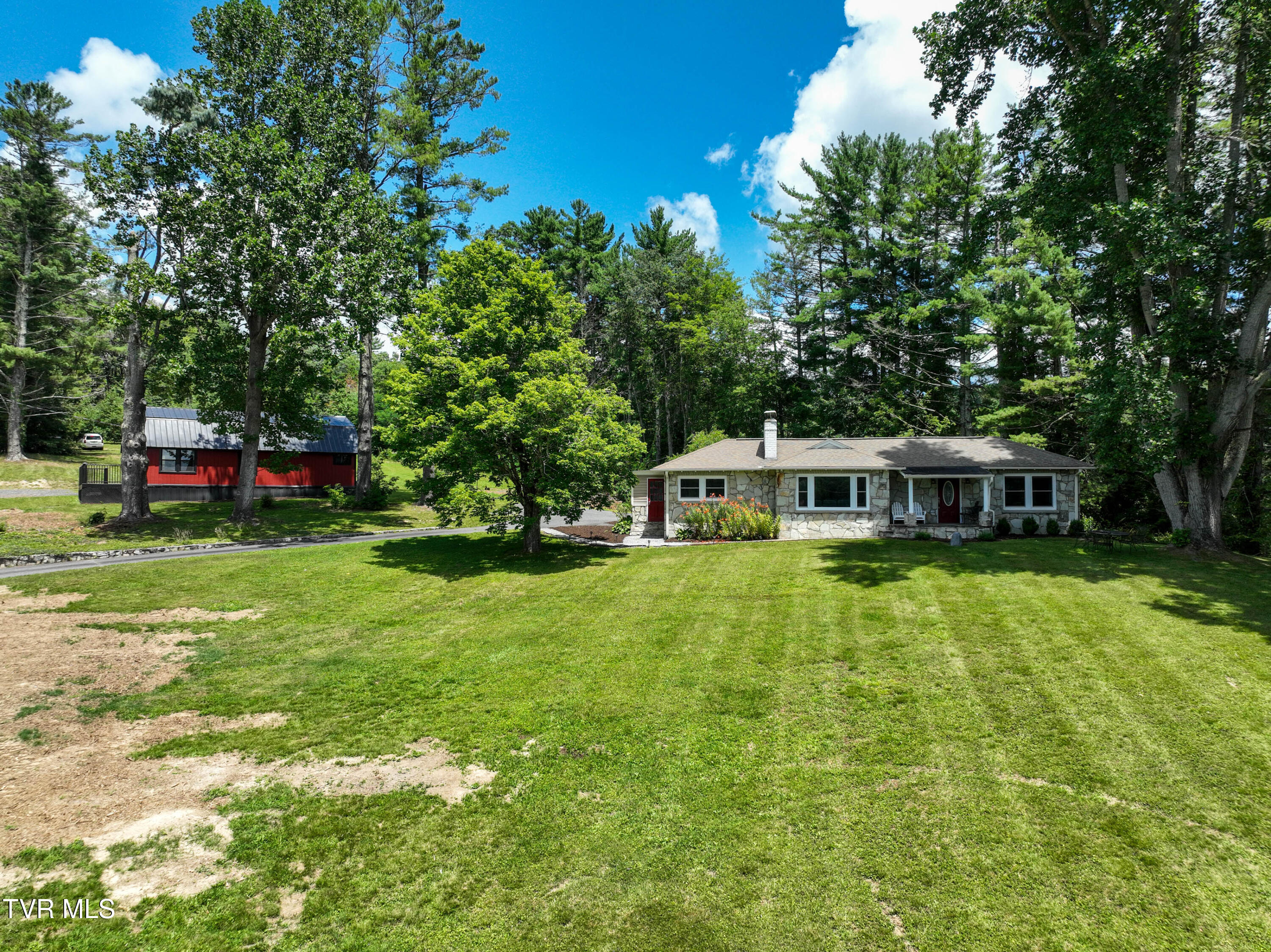 468 Sokassa Road Newland, NC 28657 - Photo 51 of 55 390 Sokassa Drone NICKENS-31