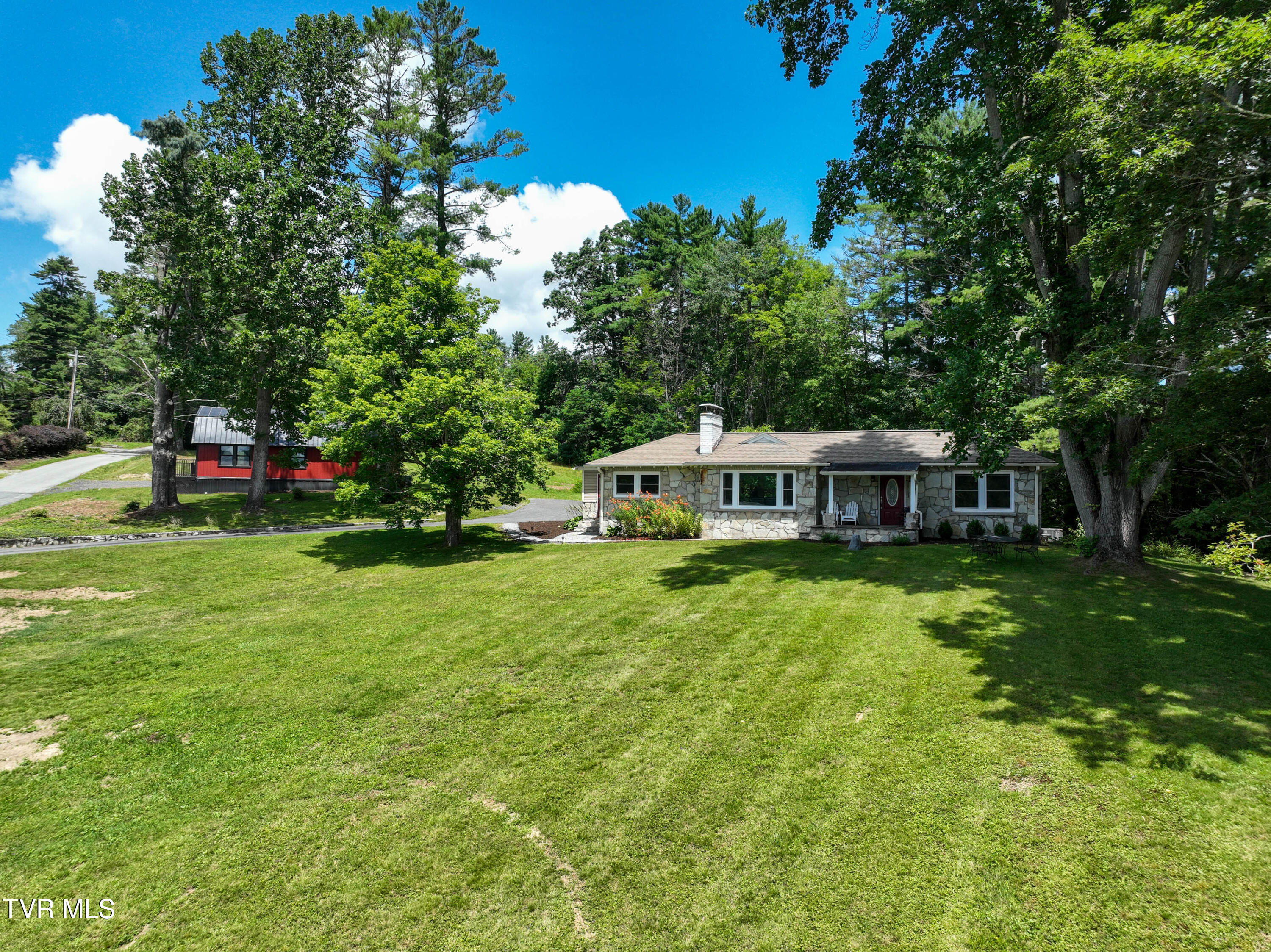 468 Sokassa Road Newland, NC 28657 - Photo 52 of 55 390 Sokassa Drone NICKENS-32