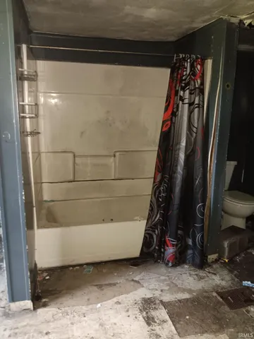 $61,750 | 321 North Chicago Avenue, Brazil, IN 47834