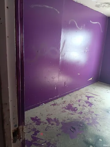 $61,750 | 321 North Chicago Avenue, Brazil, IN 47834