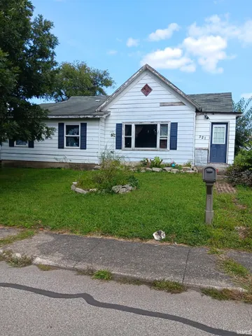 $61,750 | 321 North Chicago Avenue, Brazil, IN 47834