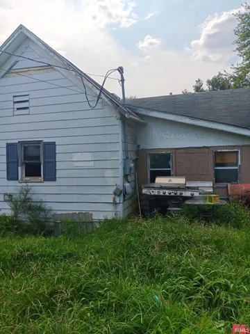 $61,750 | 321 North Chicago Avenue, Brazil, IN 47834