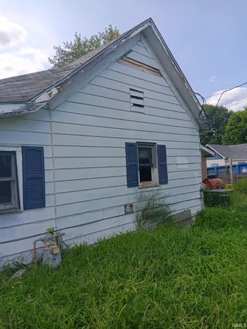 $61,750 | 321 North Chicago Avenue, Brazil, IN 47834