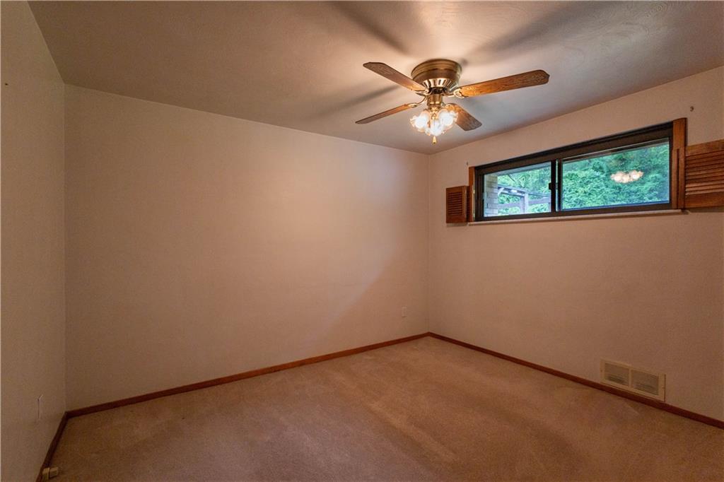 9911 Walker Road Elizabeth, PA 15037 - Photo 10 of 17 Gallery Image 10