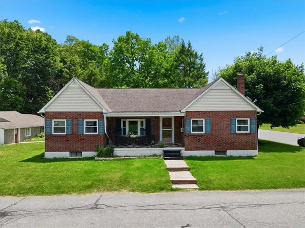 $310,000 | 6409 4th Avenue, Bangor, PA 18013