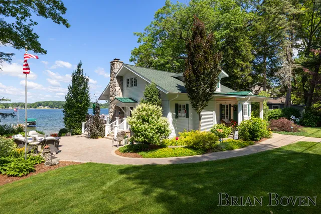 $2,300,000 | 2625 Elmwood Drive, Pierson, MI 49339