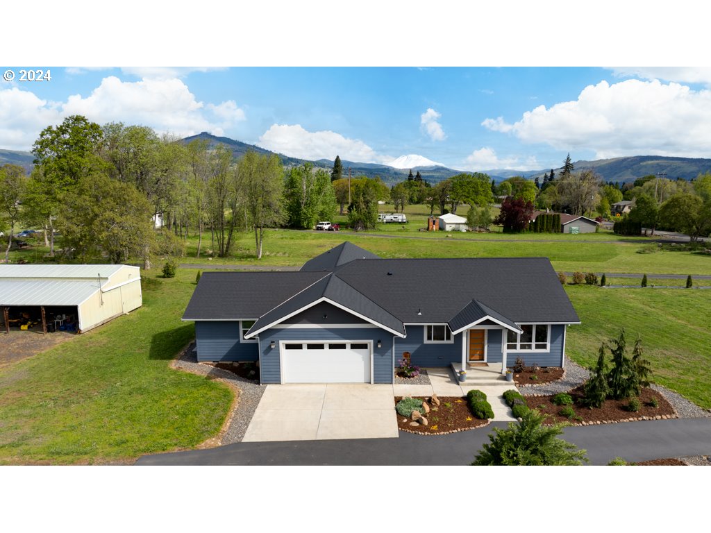 1036 Multnomah Road Hood River, OR 97031 - Photo 1 of 48 Gallery Image 1