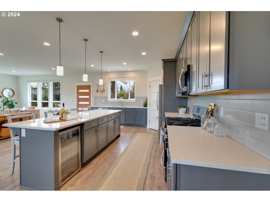 1036 Multnomah Road Hood River, OR 97031 - Photo 13 of 48 Gallery Image 13