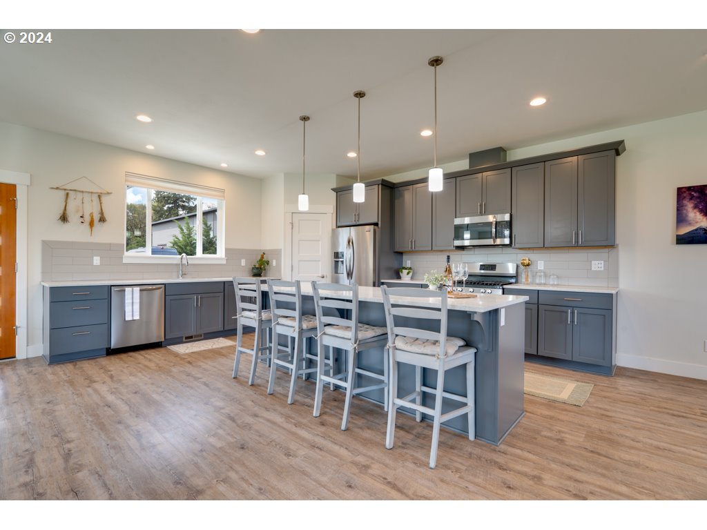 1036 Multnomah Road Hood River, OR 97031 - Photo 15 of 48 Gallery Image 15