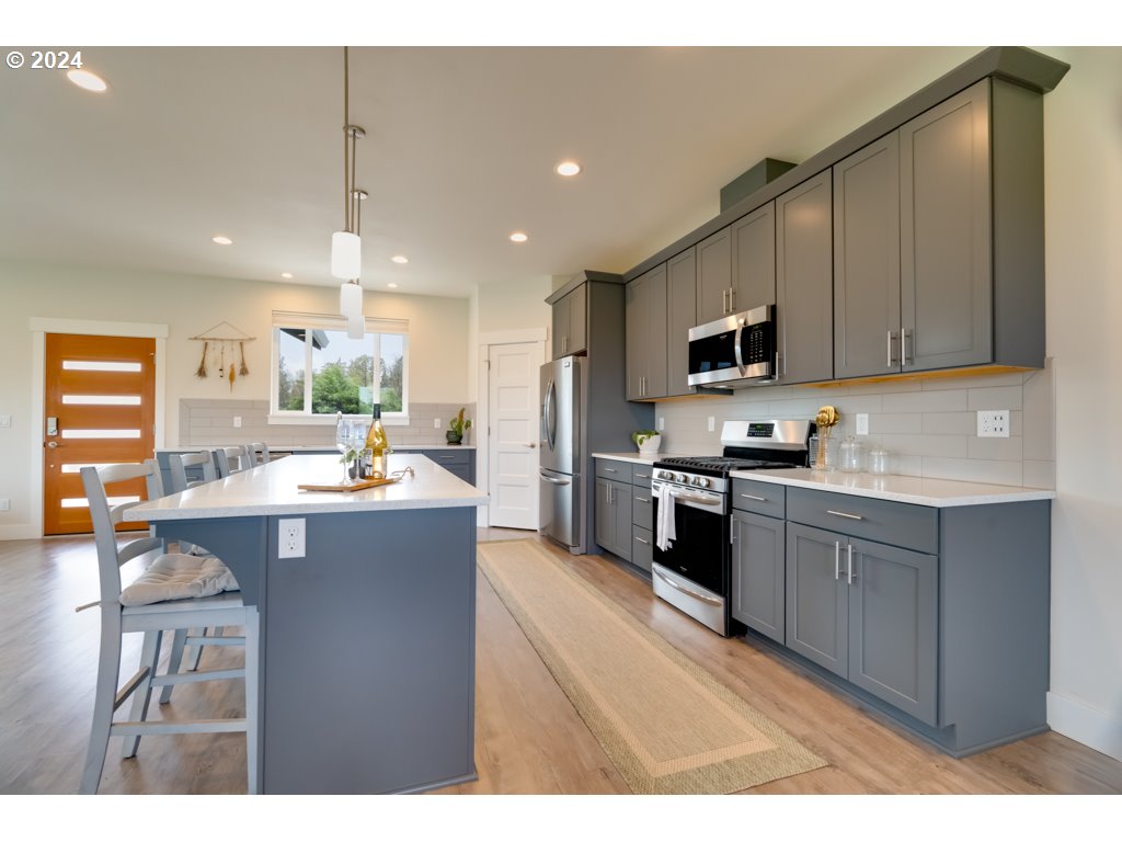 1036 Multnomah Road Hood River, OR 97031 - Photo 19 of 48 Gallery Image 19