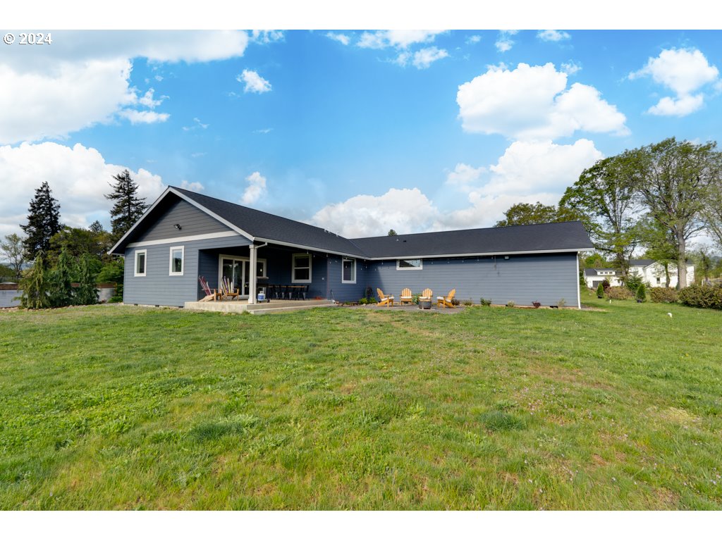 1036 Multnomah Road Hood River, OR 97031 - Photo 4 of 48 Gallery Image 4