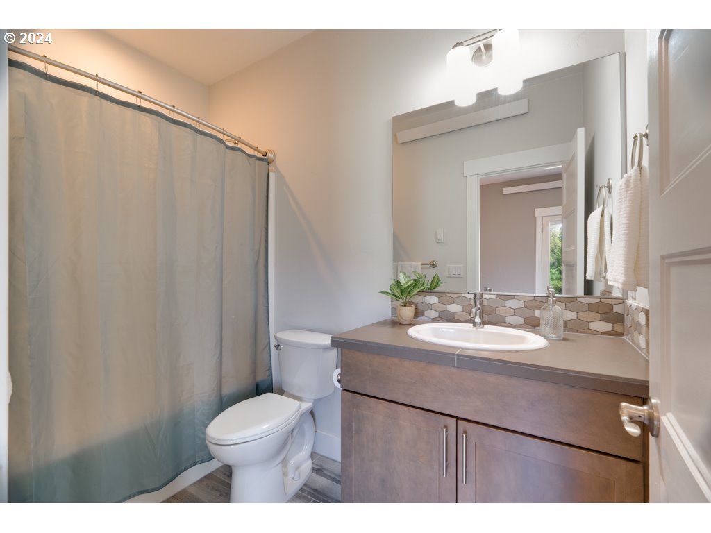 1036 Multnomah Road Hood River, OR 97031 - Photo 44 of 48 Gallery Image 44