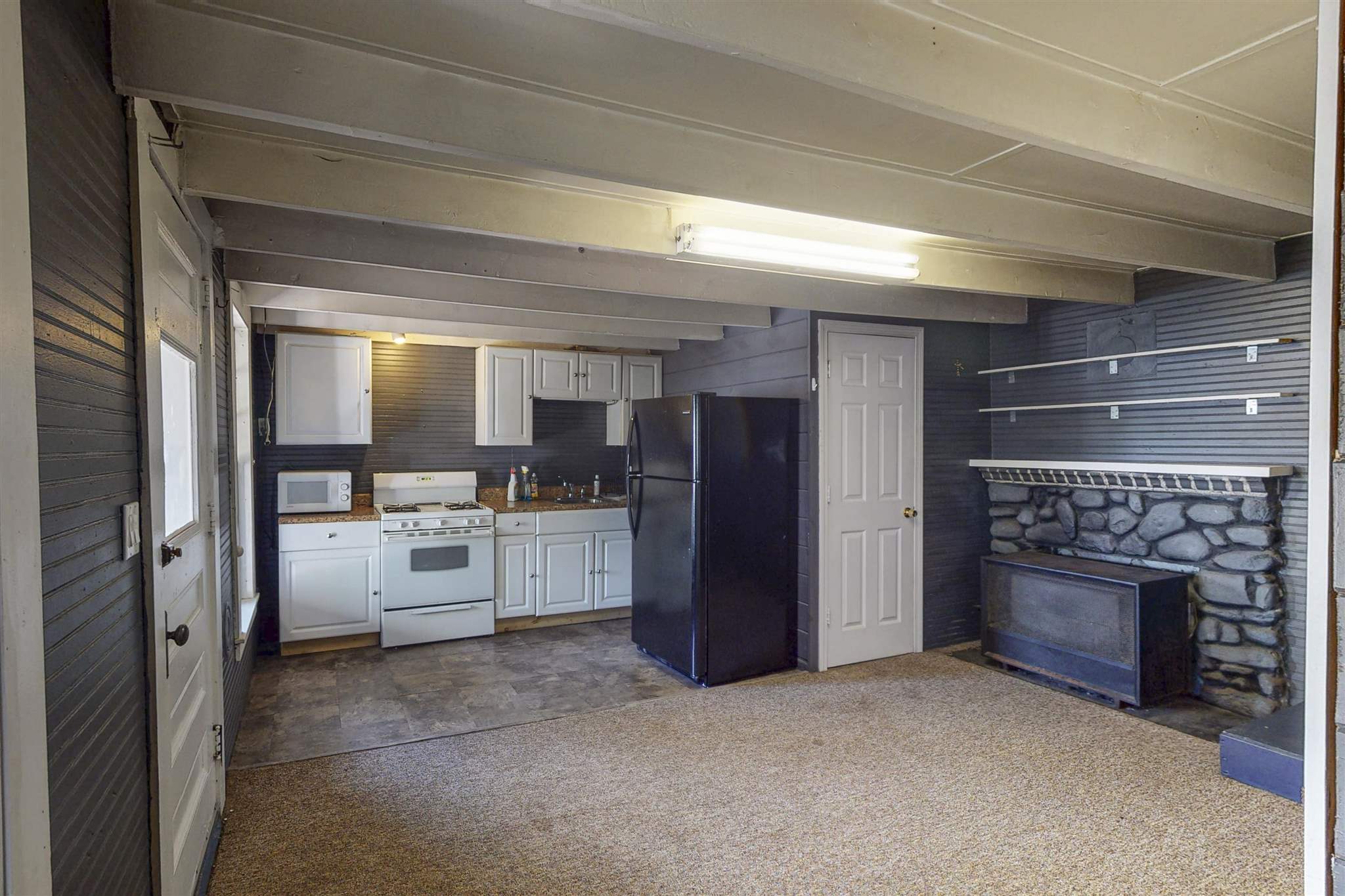 846 Laconia Road, Unit 3 Tilton, NH 03276 - Photo 32 of 40