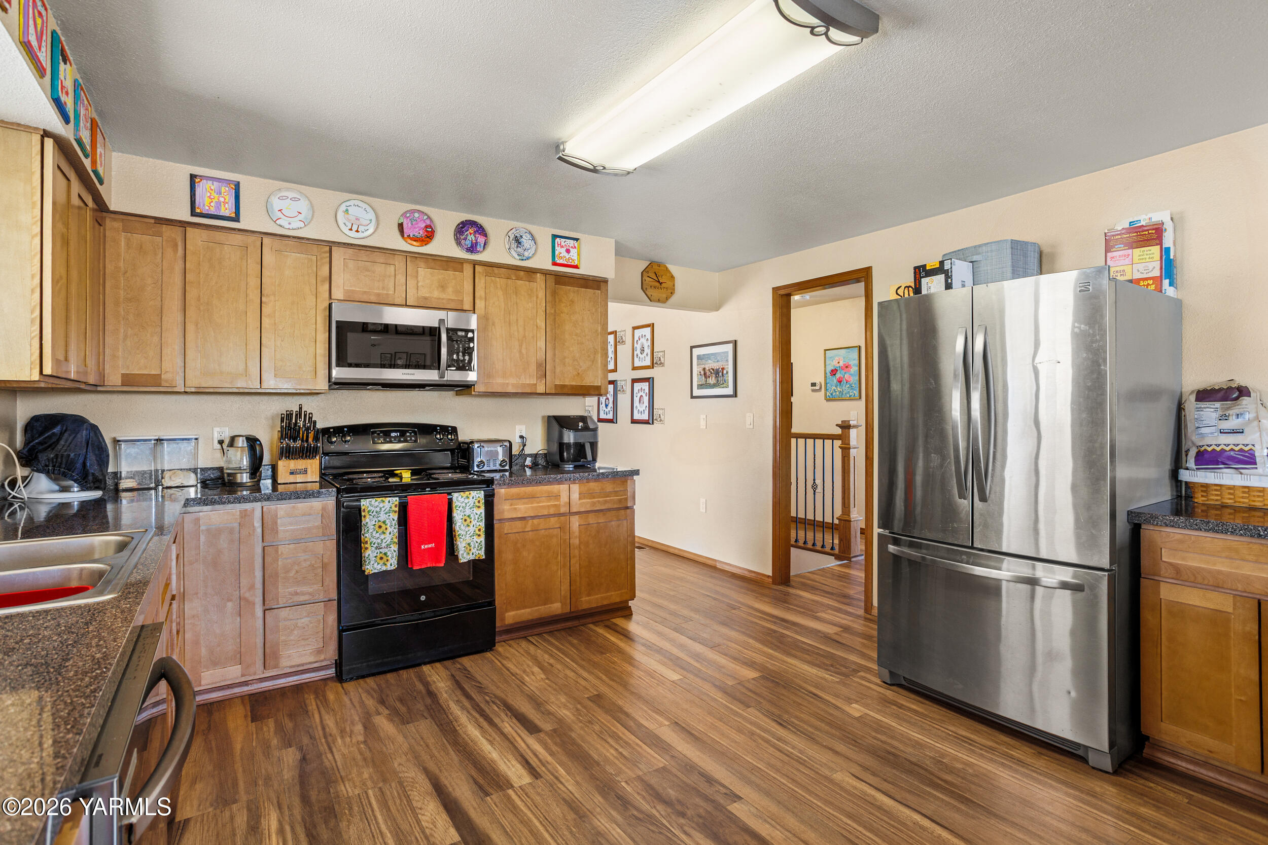 2301 Houghton Road Zillah, WA 98953 - Photo 12 of 34 Kitchen