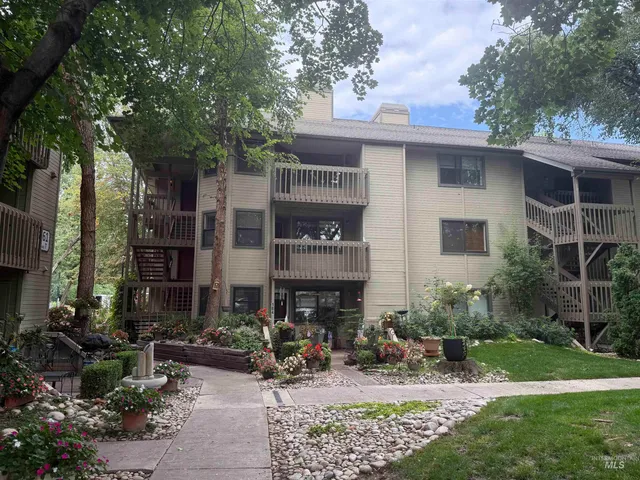 $314,000 | 3757 South Gekeler Lane, Unit 192, Boise, ID 83706