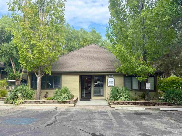 $299,900 | 3757 South Gekeler Lane, Unit 192, Boise, ID 83706
