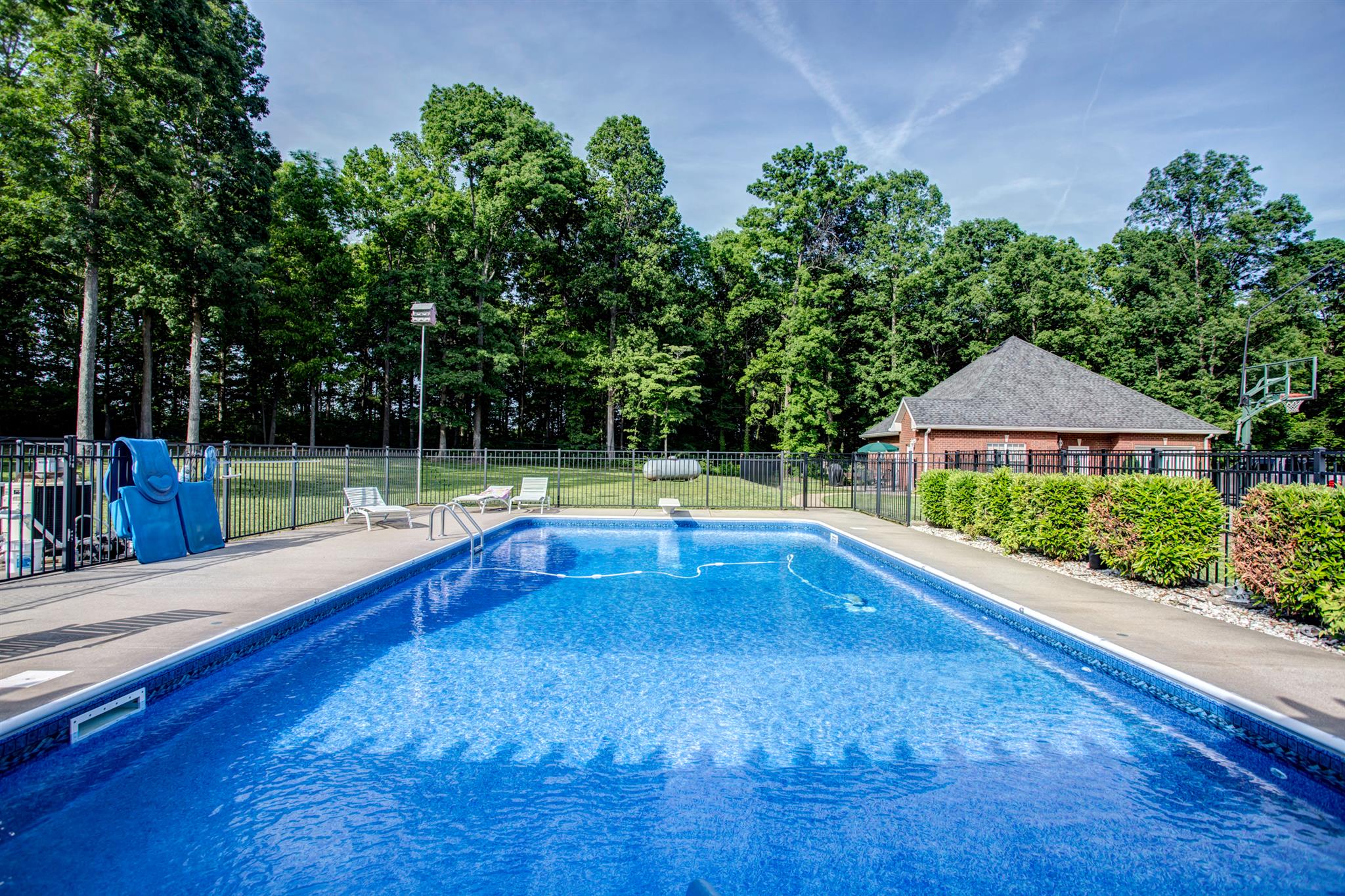 3350 Maxie Jones Road Springfield, TN 37172 - Photo 22 of 30 a swimming pool with outdoor view