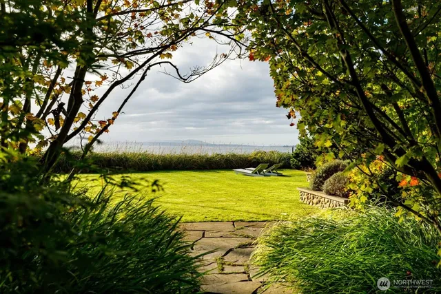 $2,995,000 | 7683 Maxwelton Road, Clinton, WA 98236