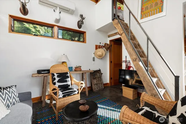 $2,995,000 | 7683 Maxwelton Road, Clinton, WA 98236