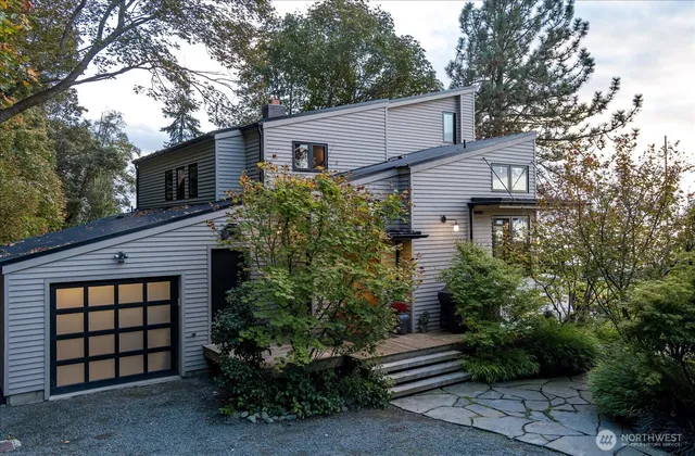 $2,995,000 | 7683 Maxwelton Road, Clinton, WA 98236