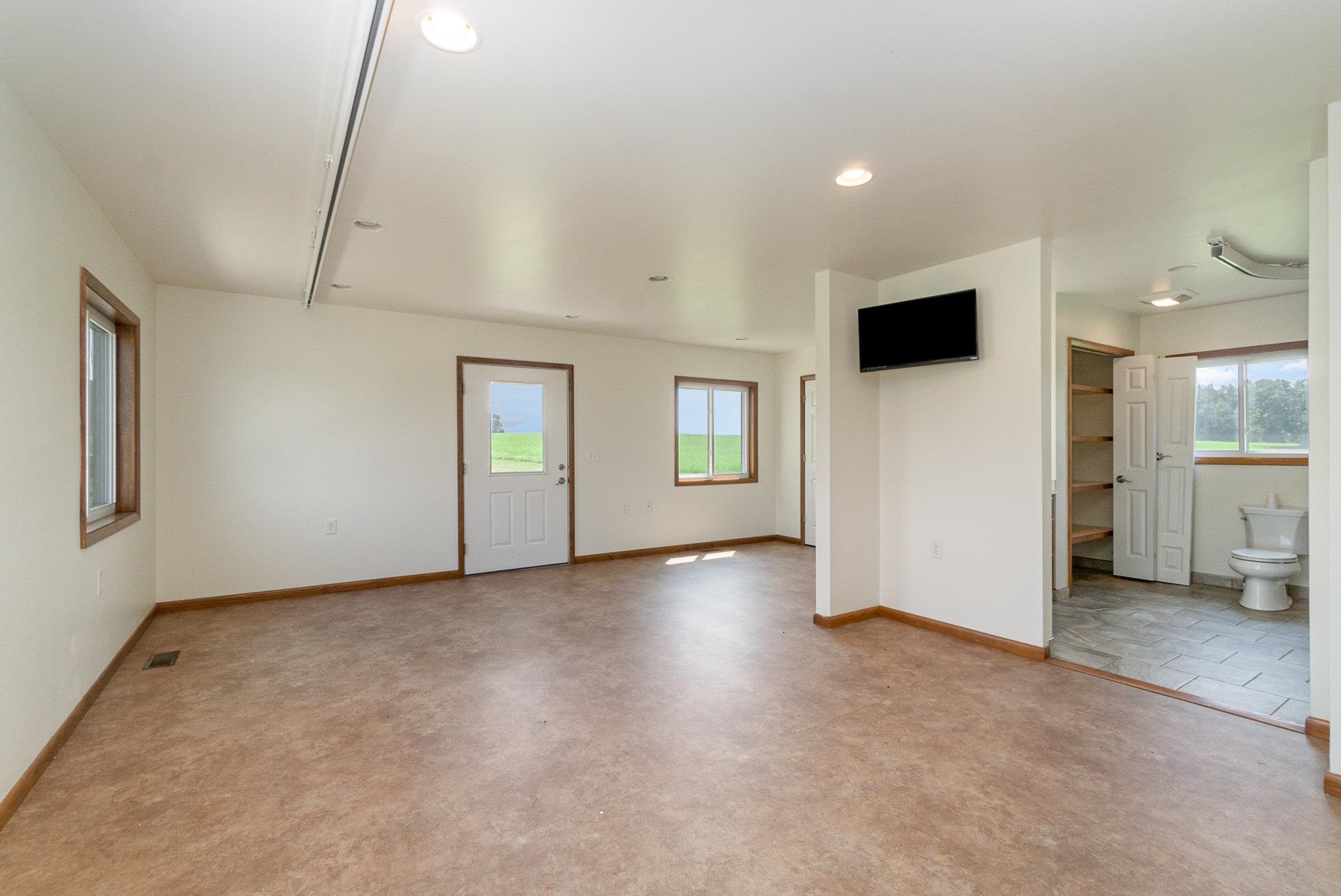 8065 West Herrick Road Lake, MI 48632 - Photo 15 of 32 1913571-14.JPG