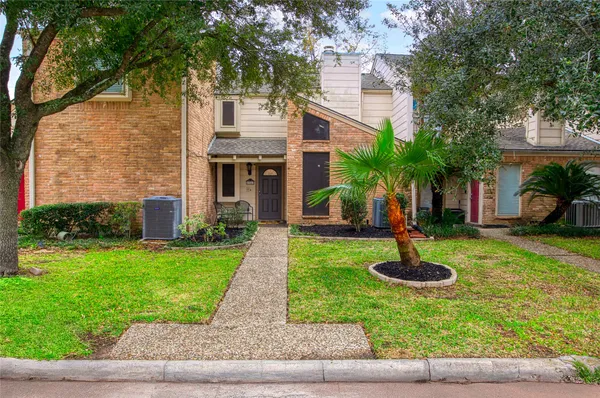 $167,990 | 17163 Beaver Springs Drive, Unit 14, Houston, TX 77090