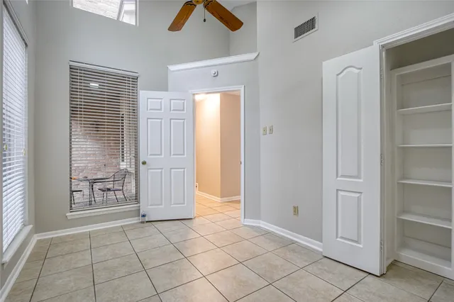 $174,900 | 17163 Beaver Springs Drive, Unit 14, Houston, TX 77090