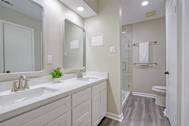 $174,900 | 17163 Beaver Springs Drive, Unit 14, Houston, TX 77090