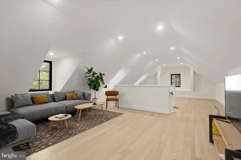 $1,675,000 | 9127 Sligo Creek Parkway, Silver Spring, MD 20901