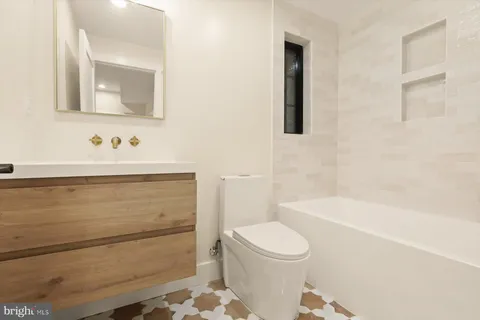 $1,675,000 | 9127 Sligo Creek Parkway, Silver Spring, MD 20901