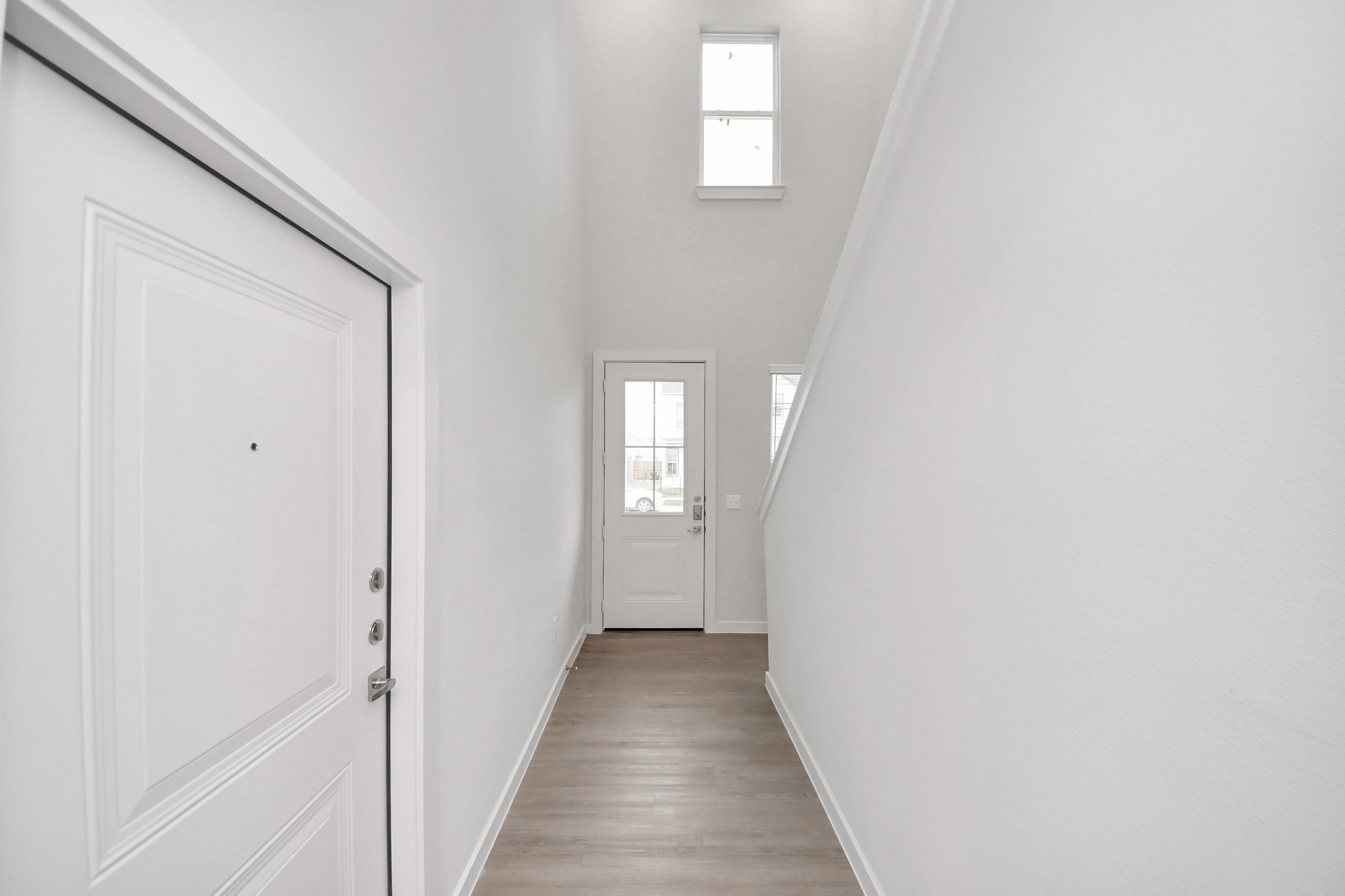 7306 Corey Rushing Lane Richmond, TX 77407 - Photo 7 of 49 Light & Bright Entry.