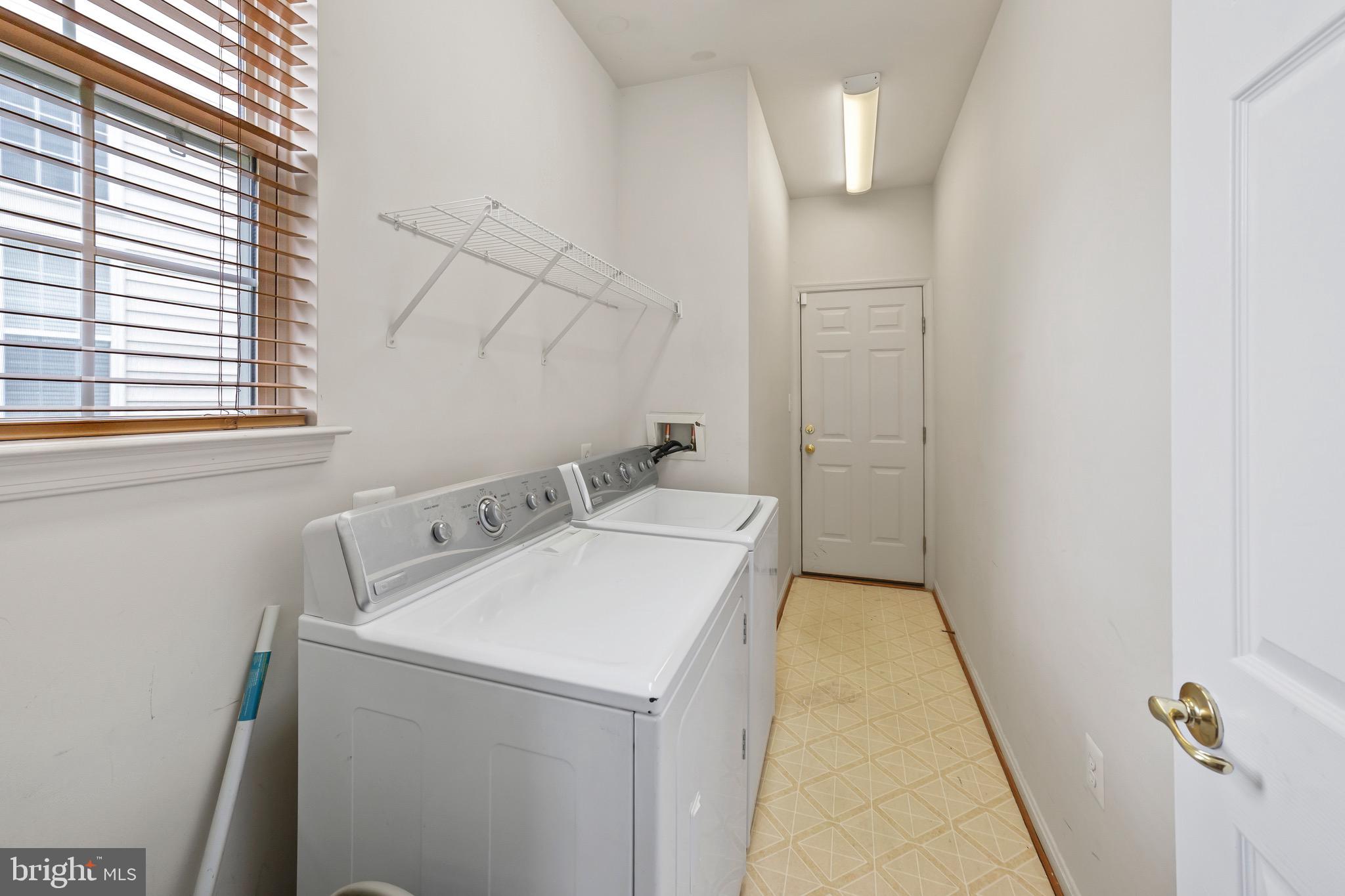 2679 Cast Off Loop Woodbridge, VA 22191 - Photo 28 of 78 Gallery Image 28