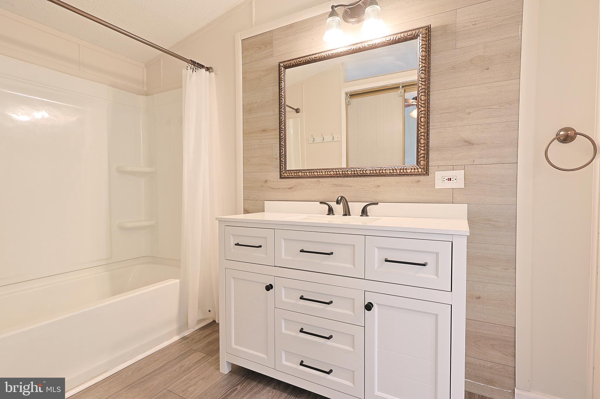 2060 Rohrbach Lane Quakertown, PA 18951 - Photo 14 of 21 Primary Bath