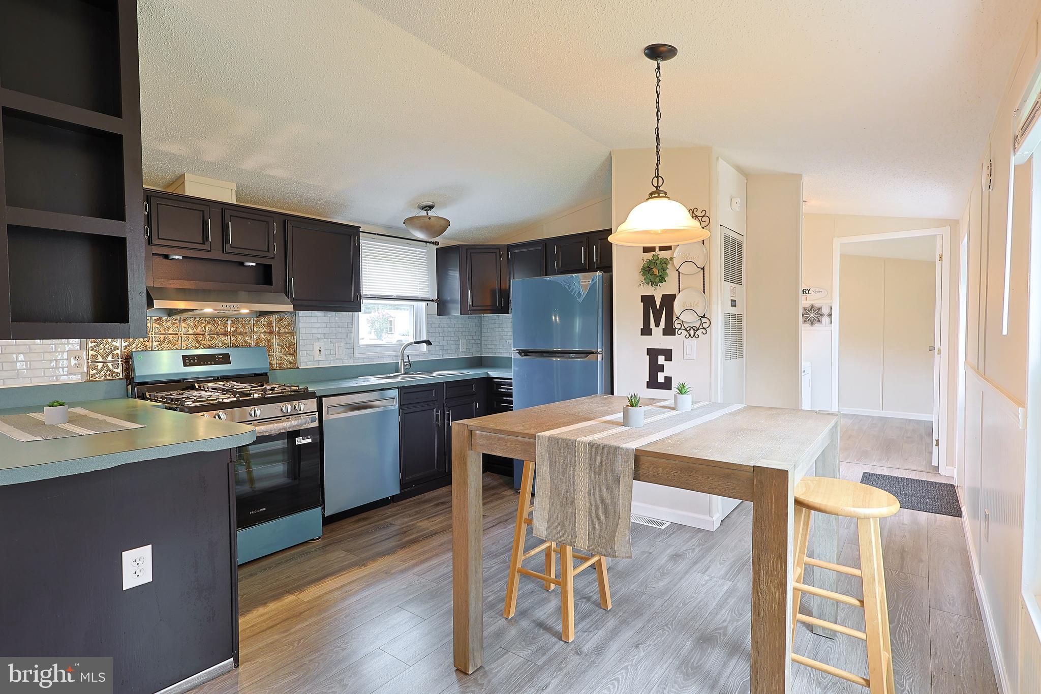 2060 Rohrbach Lane Quakertown, PA 18951 - Photo 8 of 21 Eat-In Kitchen with New Appliances