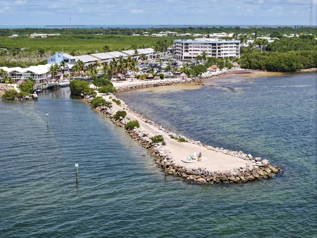 $859,900 | 1530 Ocean Bay Drive, Unit 210, Key Largo, FL 33037