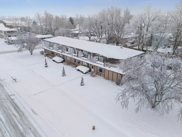 $1,400 | 1017 9th Street, Unit 5, Harvard, IL 60033