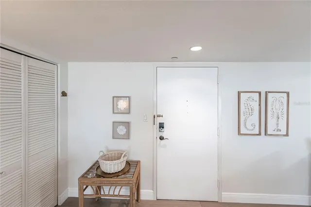 $9,000 | 1055 West Peppertree Drive, Unit 106AA, Sarasota, FL 34242